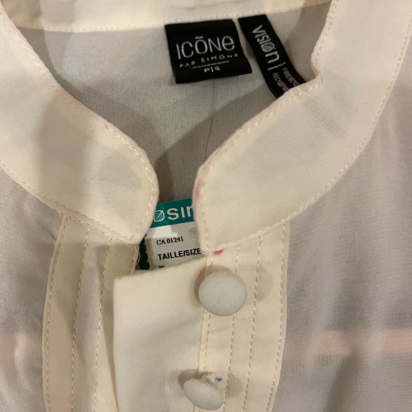 NWT Chiffon Blouse from Simons (Icone). - Picture 4 of 4